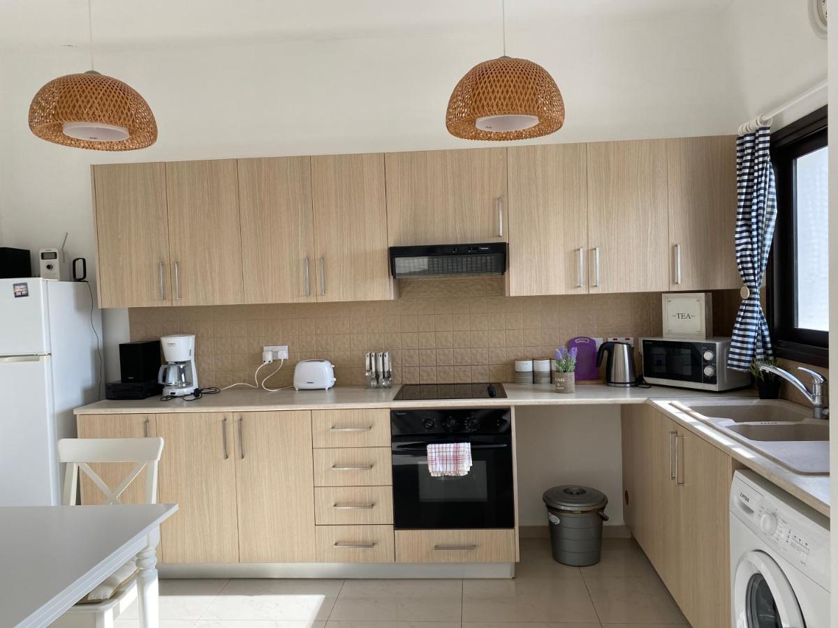 Two Bedroom Duplex :Mountain And Sea View Larnaca Exterior photo