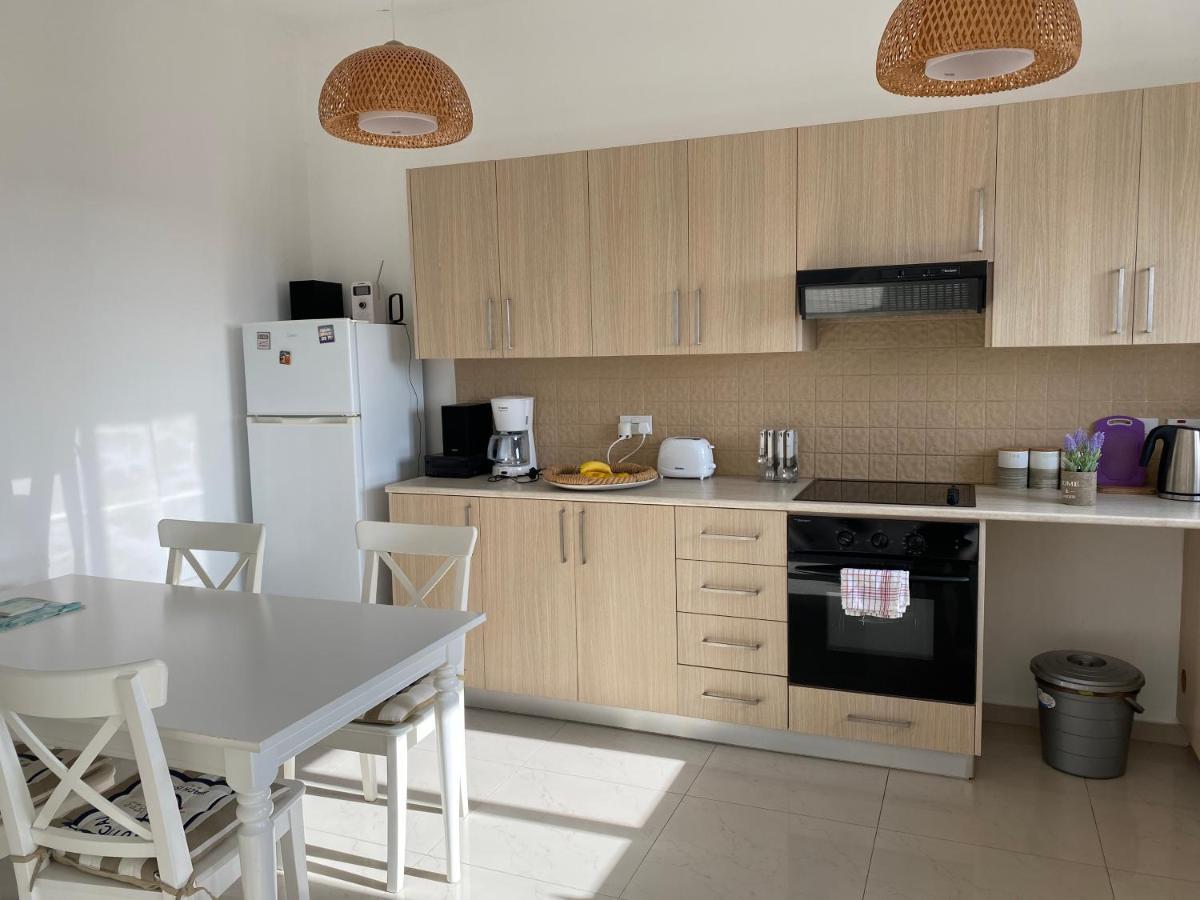 Two Bedroom Duplex :Mountain And Sea View Larnaca Exterior photo